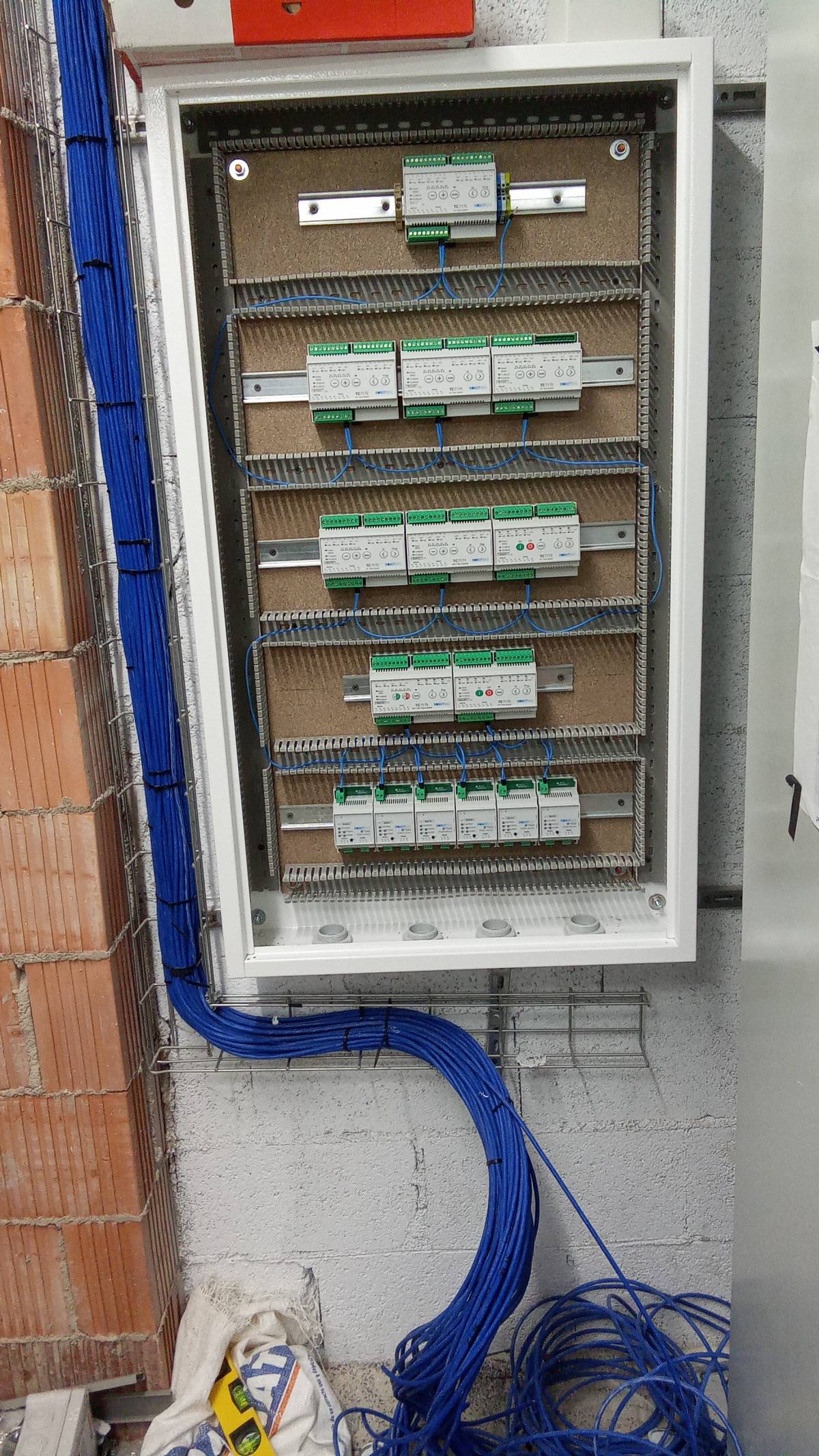AG2L electrical solutions - Ponte de Lima - Rohrleitungen installieren