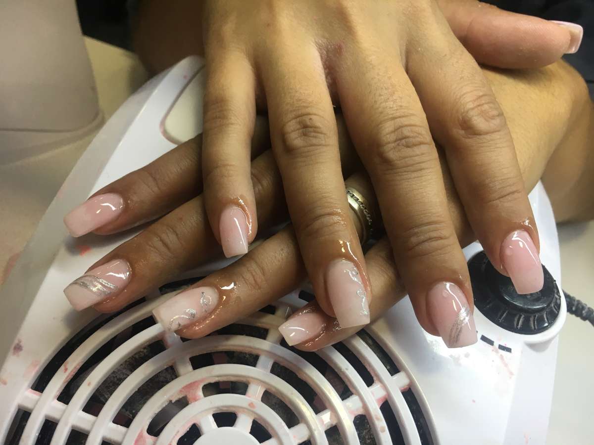 Diana - Amadora - Hairdressers and Makeup Artists