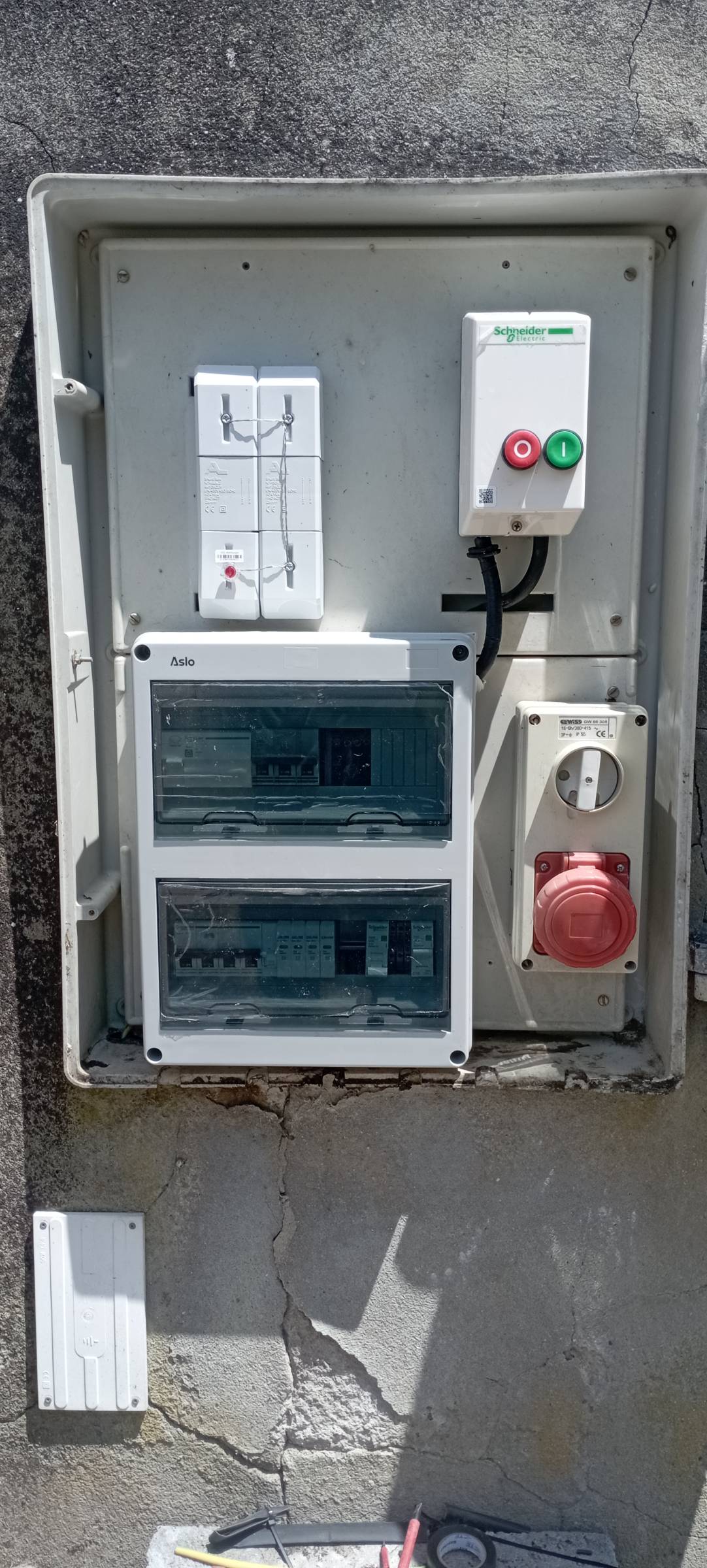 Maksym - Odivelas - Electrical and Wiring Issues