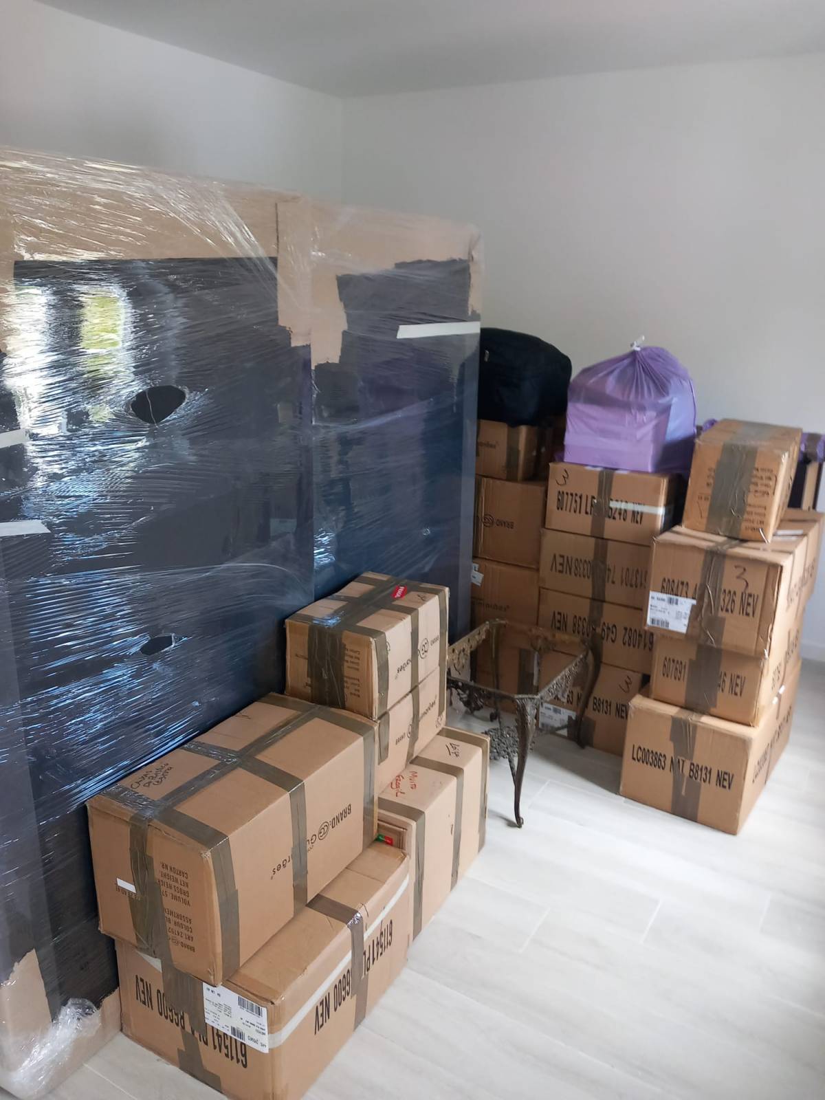 FuturMud Mudanças e transportes - Almada - Furniture Moving and Heavy Lifting