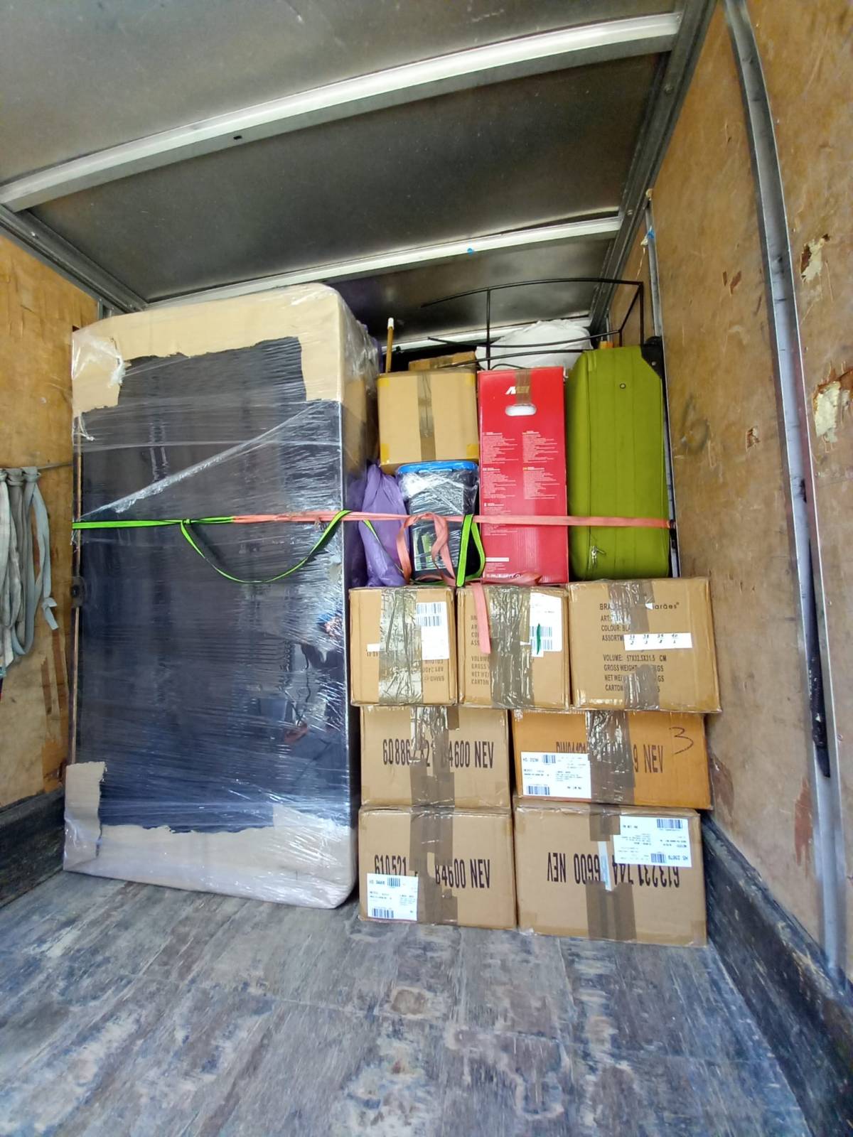 FuturMud Mudanças e transportes - Almada - House Movers (under 50 miles)