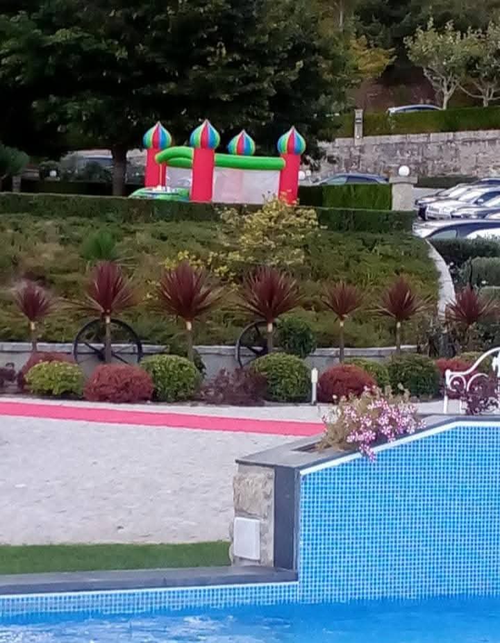 Tinoni eventos - Santa Marta de Penaguião - Aluguer de Insufláveis para Festas