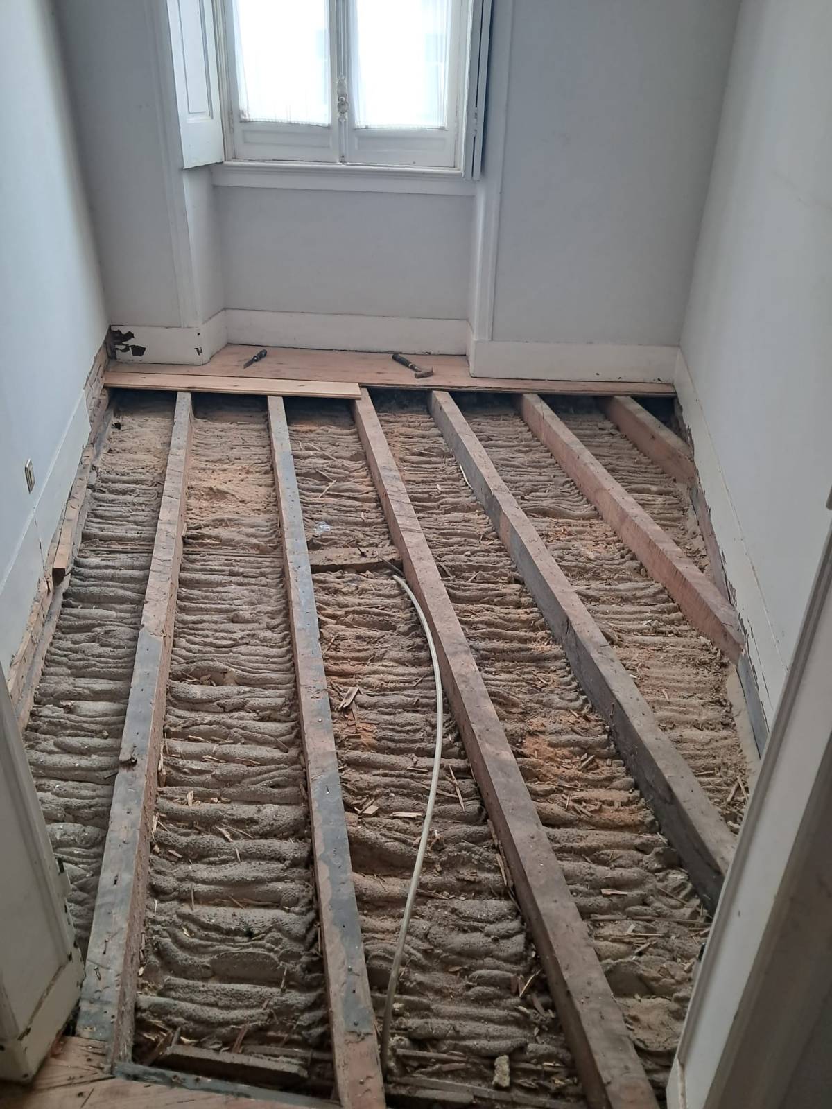 MULTIservice - Caldas da Rainha - Nivellement de surfaces en béton