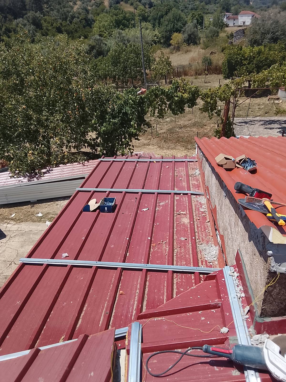 Renova remodelações & pintura - Leiria - Dachdecken