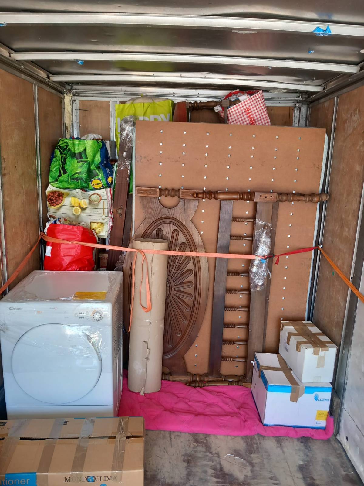 FuturMud Mudanças e transportes - Almada - House Movers (under 50 miles)