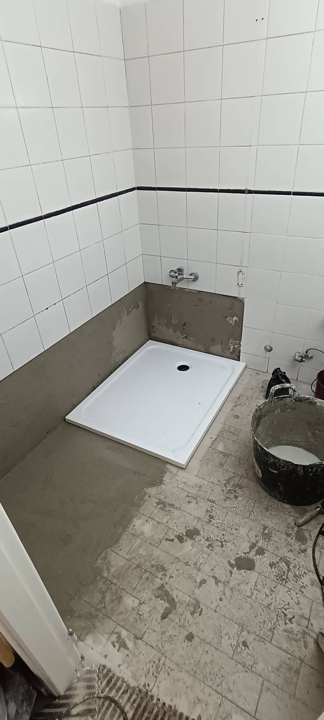 Mãos à Obra Viana - Leiria - Reparação e Texturização de Paredes de Pladur