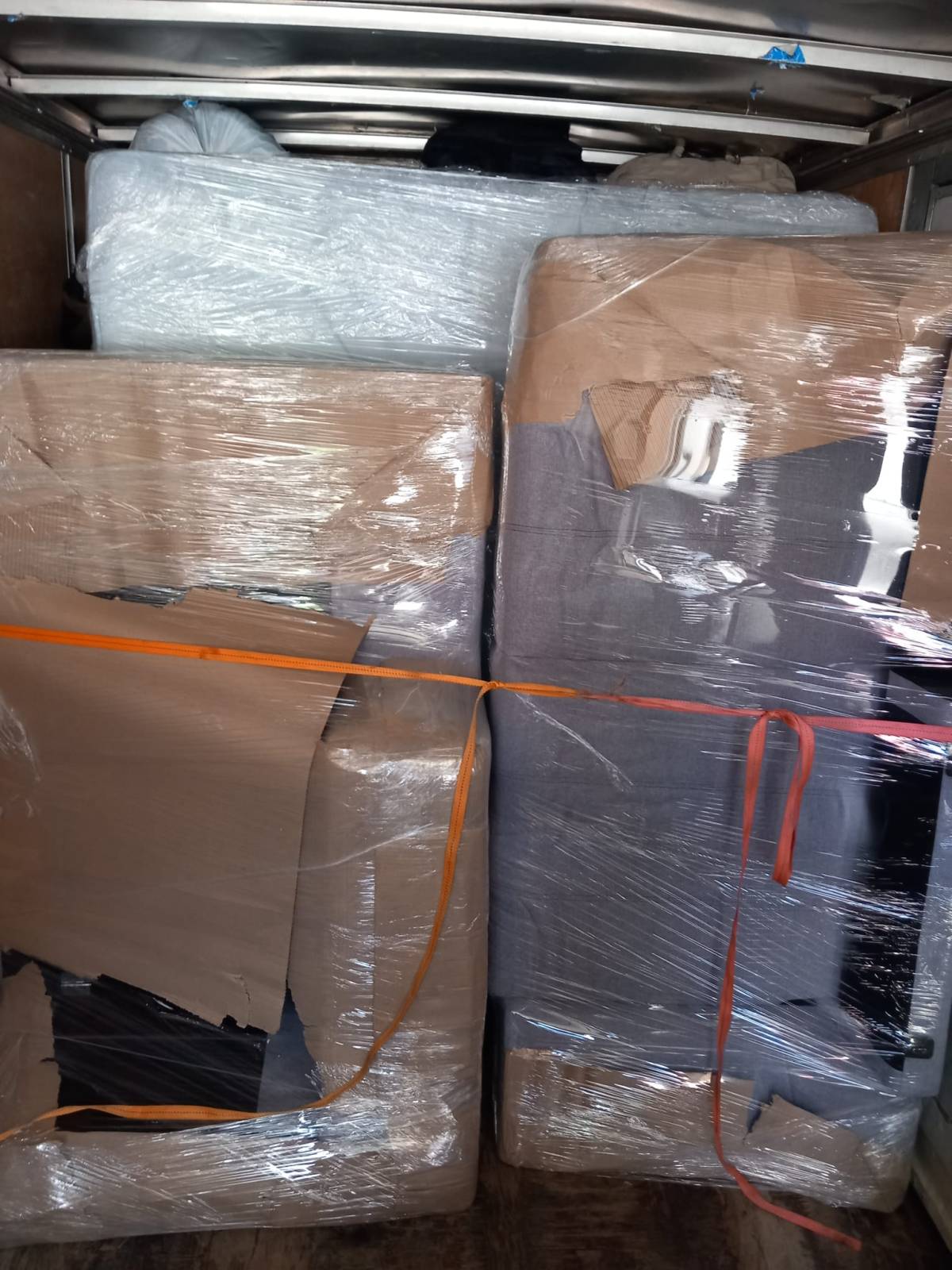 FuturMud Mudanças e transportes - Almada - Furniture Transport