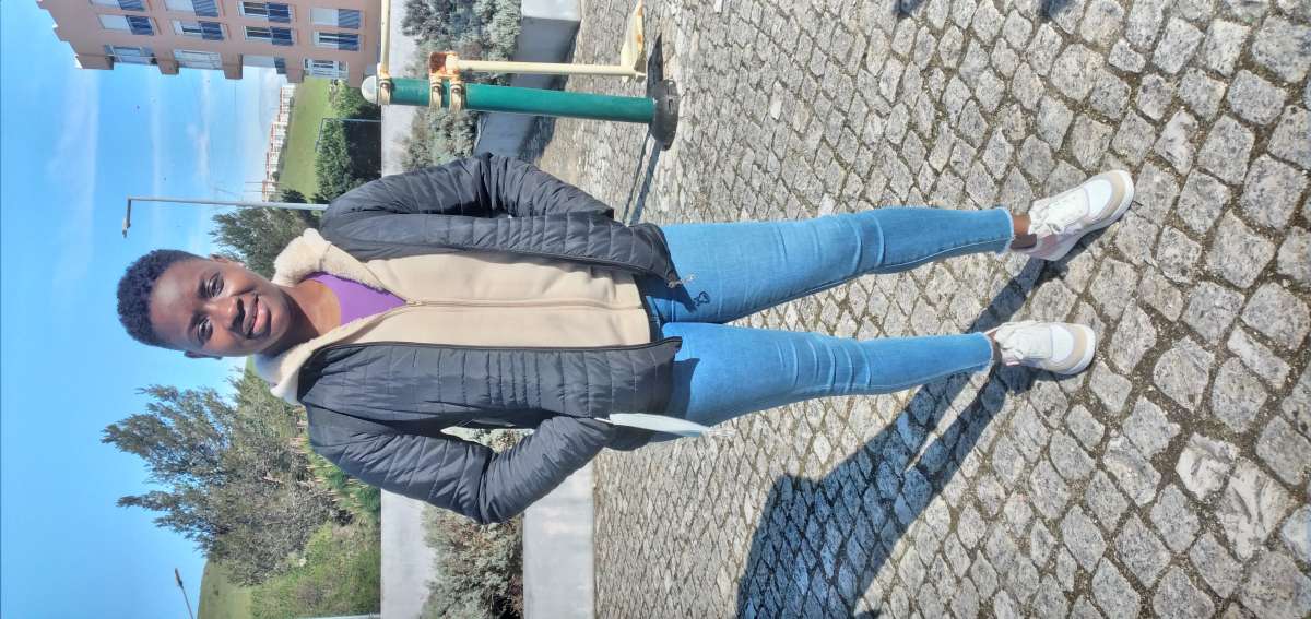 Karina Barros - Sintra - House Cleaning (Recurring)