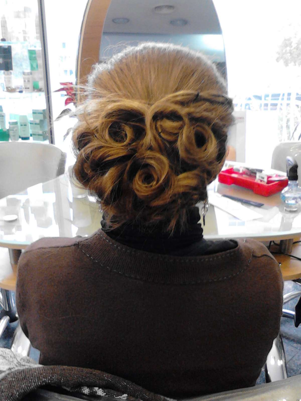 Anabela - Odivelas - Hairdressers and Makeup Artists