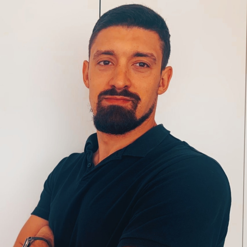 Simão Alves - Vila Nova de Famalicão - UX Design