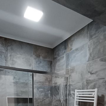 Mãos à Obra Viana - Leiria - Montagem de Candeeiros