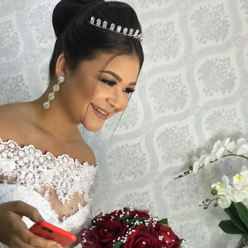 Natália Santos Makeup | 10+ Anos de Experiência - Lisboa - Penteados para Eventos
