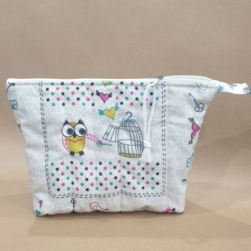 Trabalho com vestuaria feminina e infantil,e com material para decoração,como costinas,almofadas entrw outros produtos. - Cabeceiras de Basto - Änderungsschneiderei