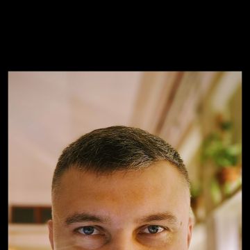 Mihai Botnari Unipessoal - Sintra - Montagem de TV