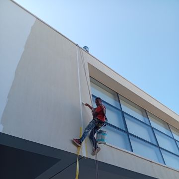 JM Pintura e Alpinismo industrial - Sintra - Instalação ou Substituição de Calhas