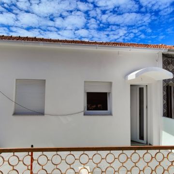 João - Valongo - Construction and Building Services