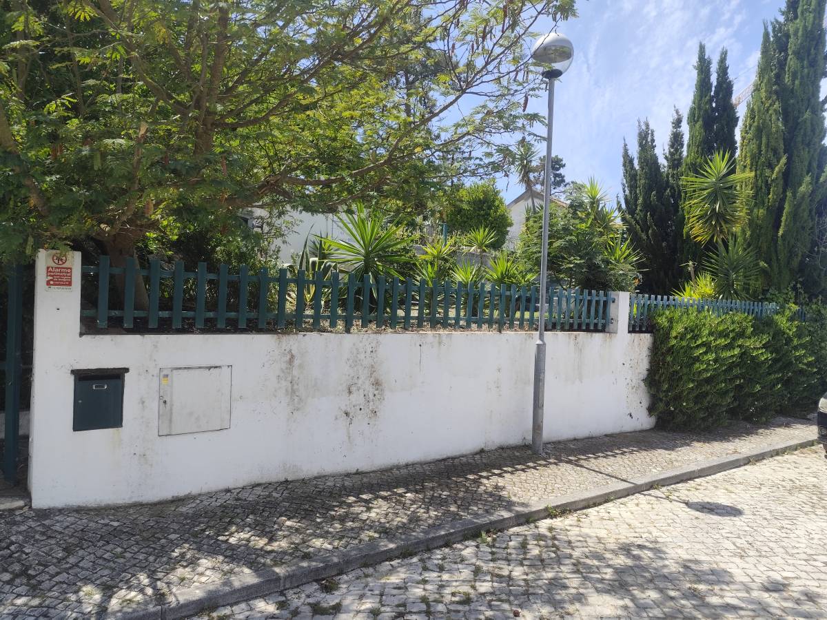 Artur - Sesimbra - Railing Repair