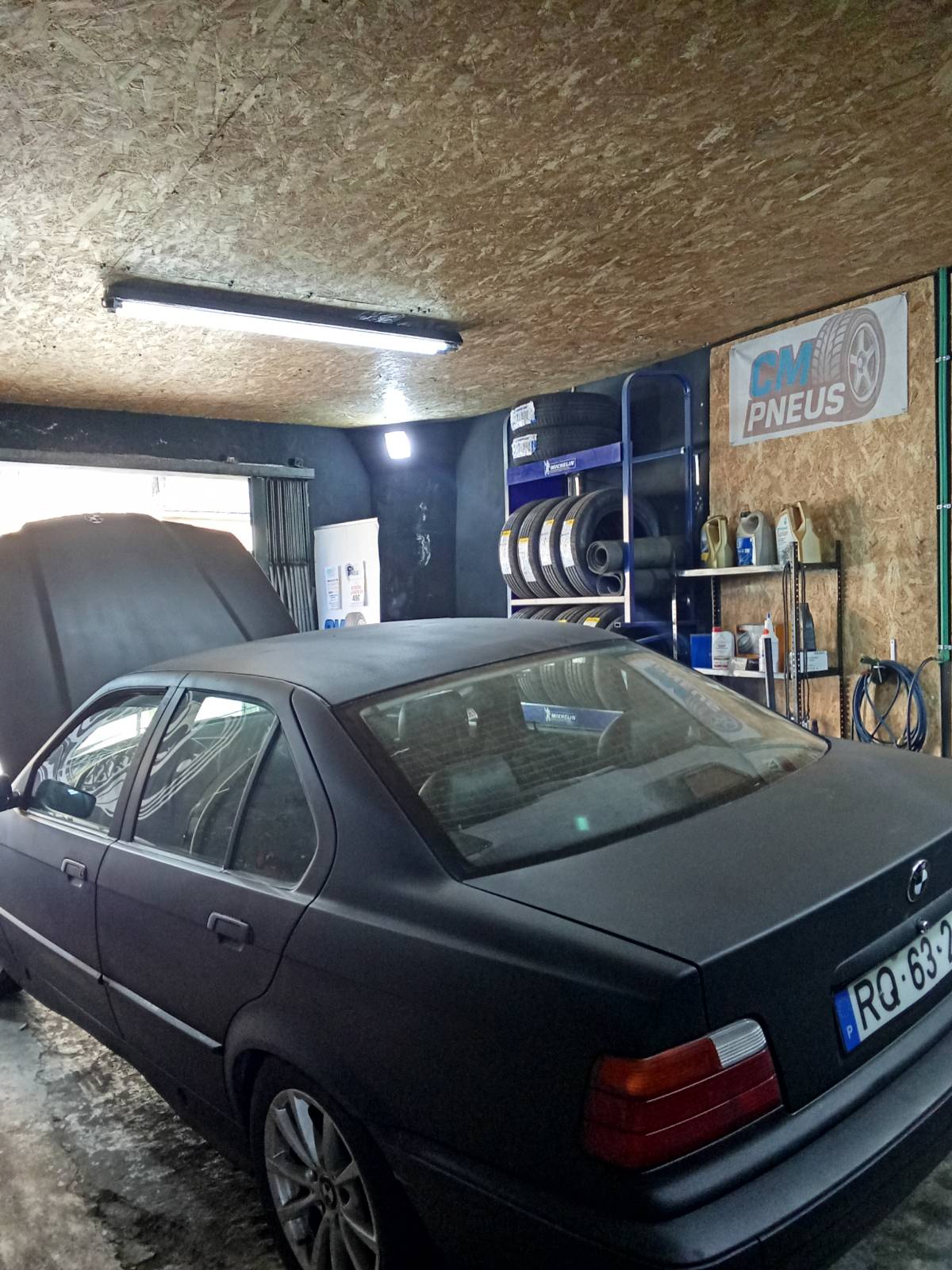 CMpneus - Vila Nova de Gaia - Instalación de Equipos