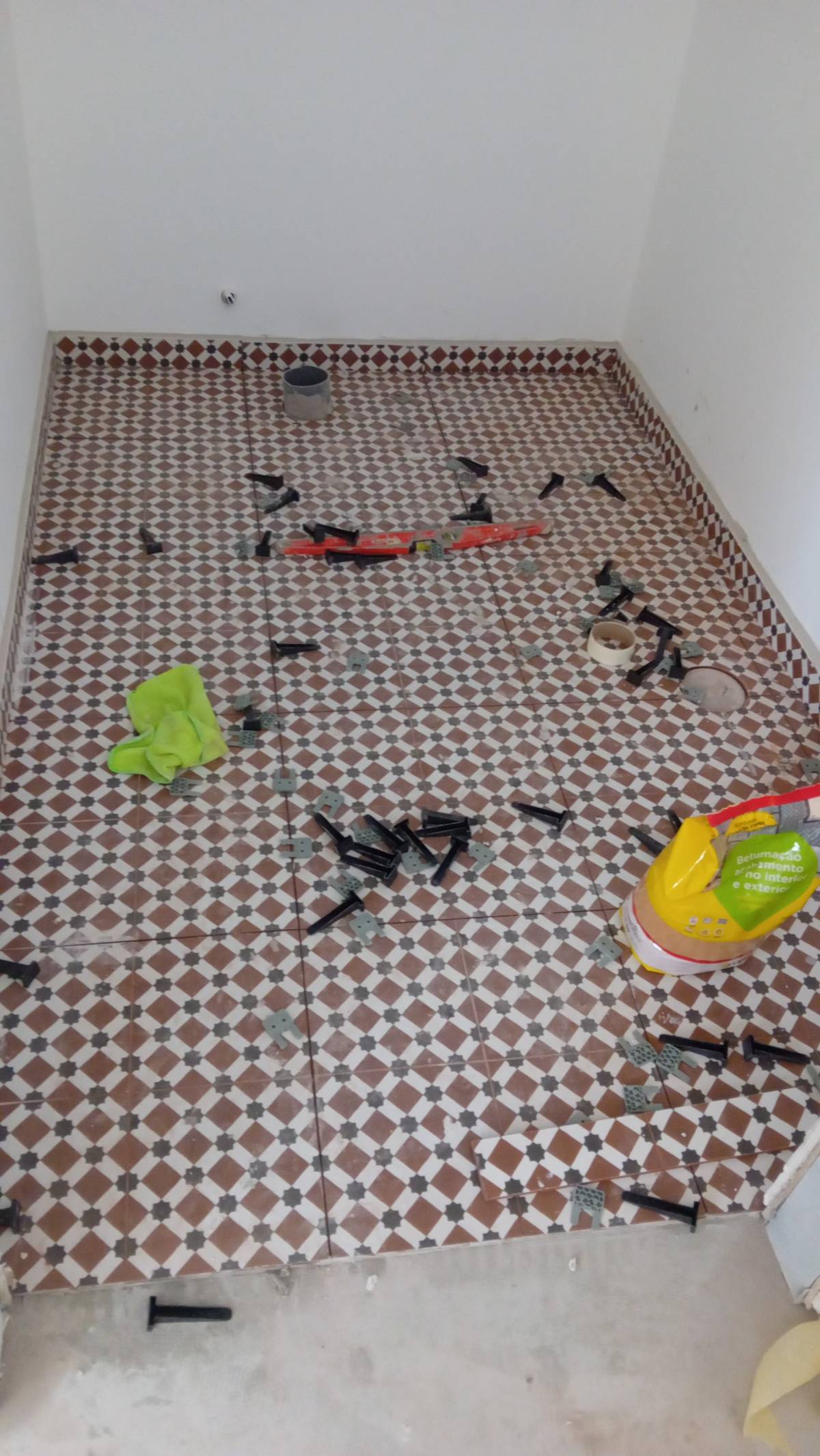 Deoliveira - Amadora - Instalação de Alcatifa