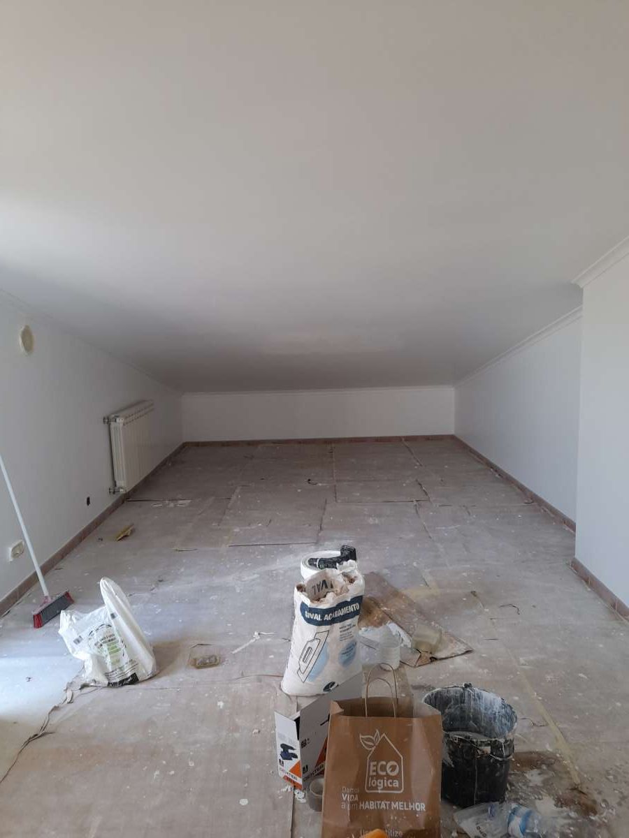 Alemão Pinturas e Remodelacões - Loures - Pintura de Portas