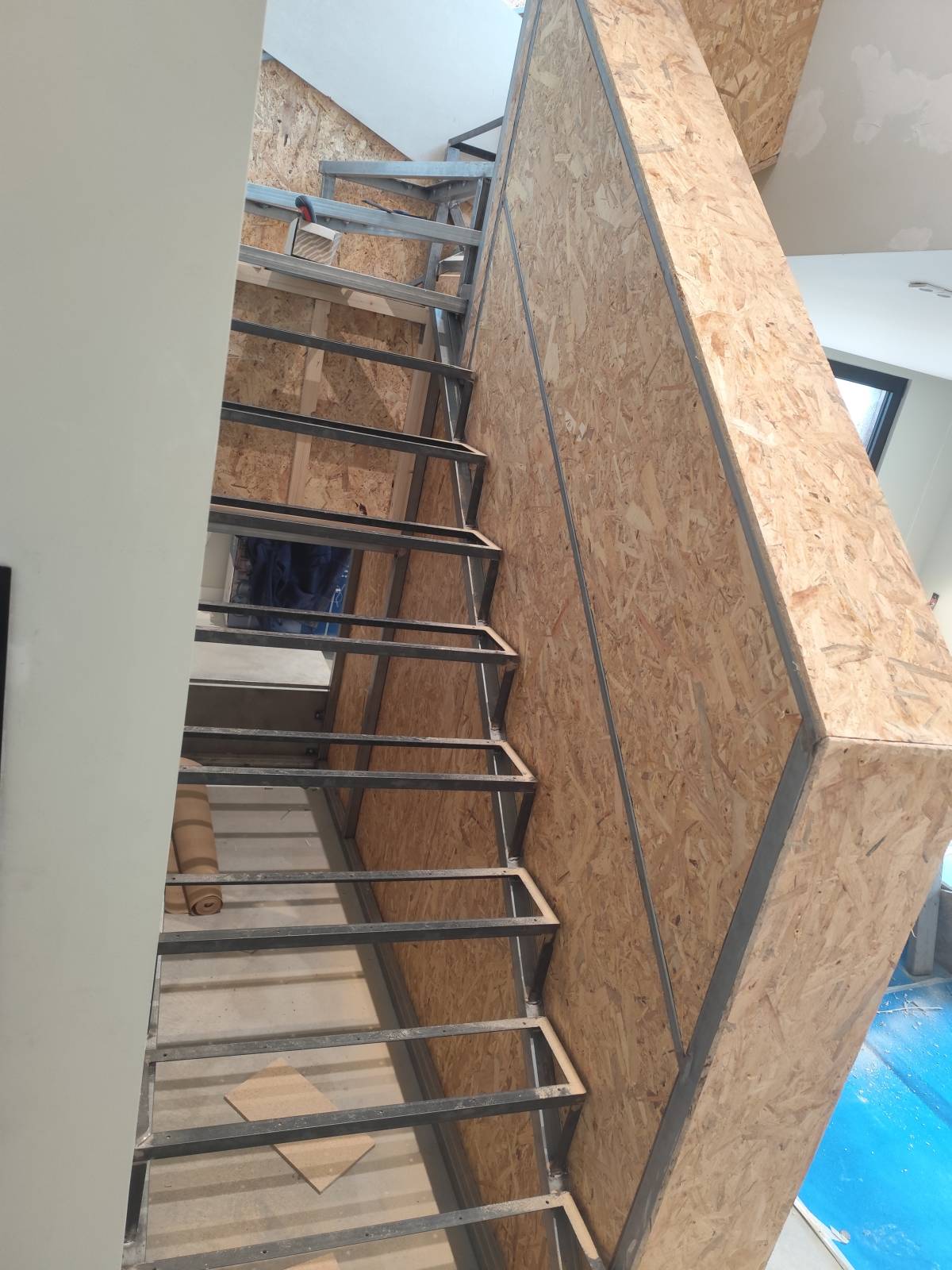 Artur - Sesimbra - Floating Flooring Installation