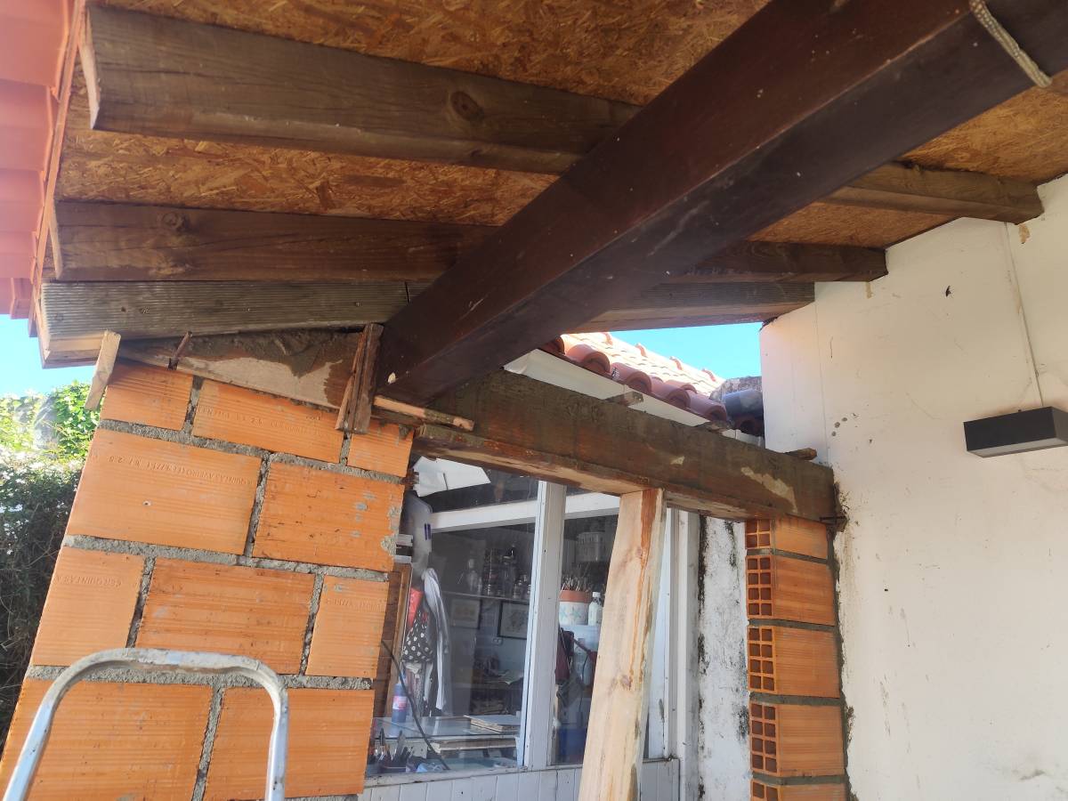 Artur - Sesimbra - Awning Repair and Maintenance