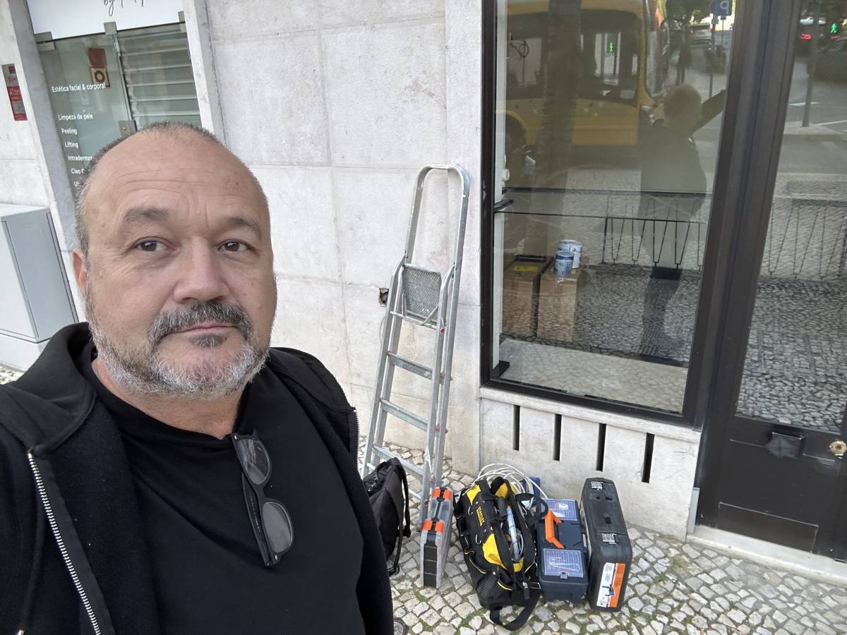 Ivan dresler eletricista - Lisboa - Instalação de Lâmpada