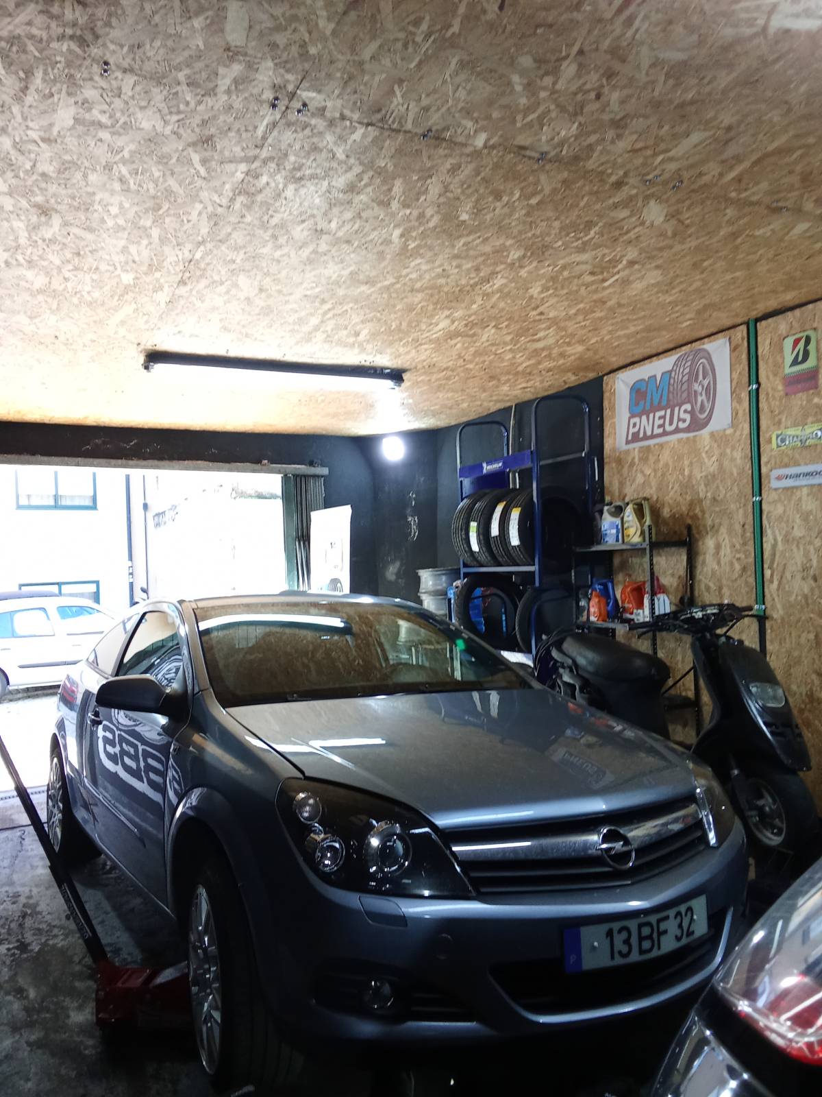CMpneus - Vila Nova de Gaia - Revisión y diagnóstico de coches