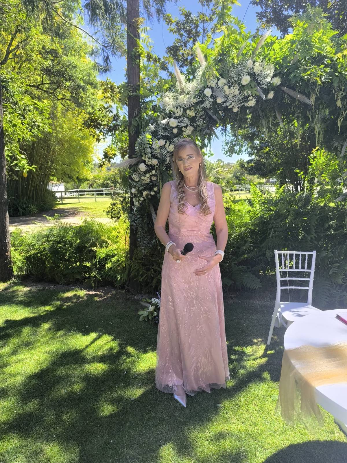 Laura Correia - Seixal - Wedding Officiant Service