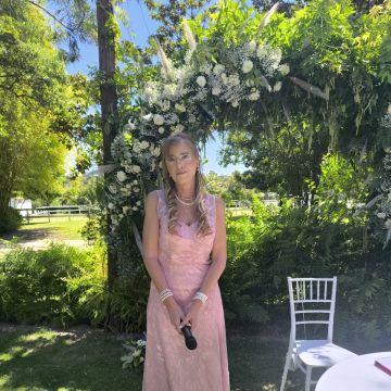Laura Correia - Seixal - Wedding Officiant Service