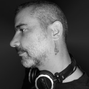 DJ Kolatz - Sertã - DJ de Música House ou Eletrónica
