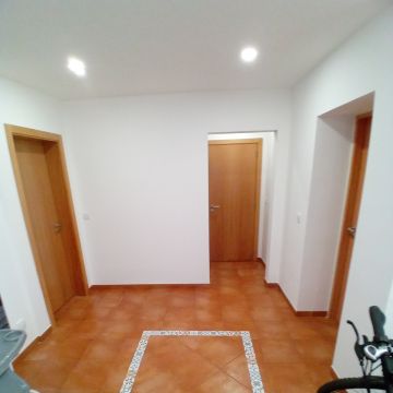 Elias - G Camp - Caldas da Rainha - Demolição de Construções