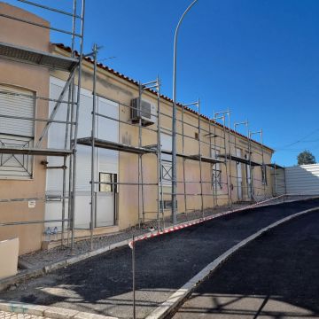 MARIUS NICOLAE - Alcochete - Instalação de Pavimento em Pedra ou Ladrilho