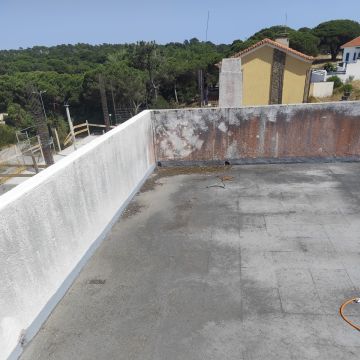 Artur - Sesimbra - Concrete Flooring Installation
