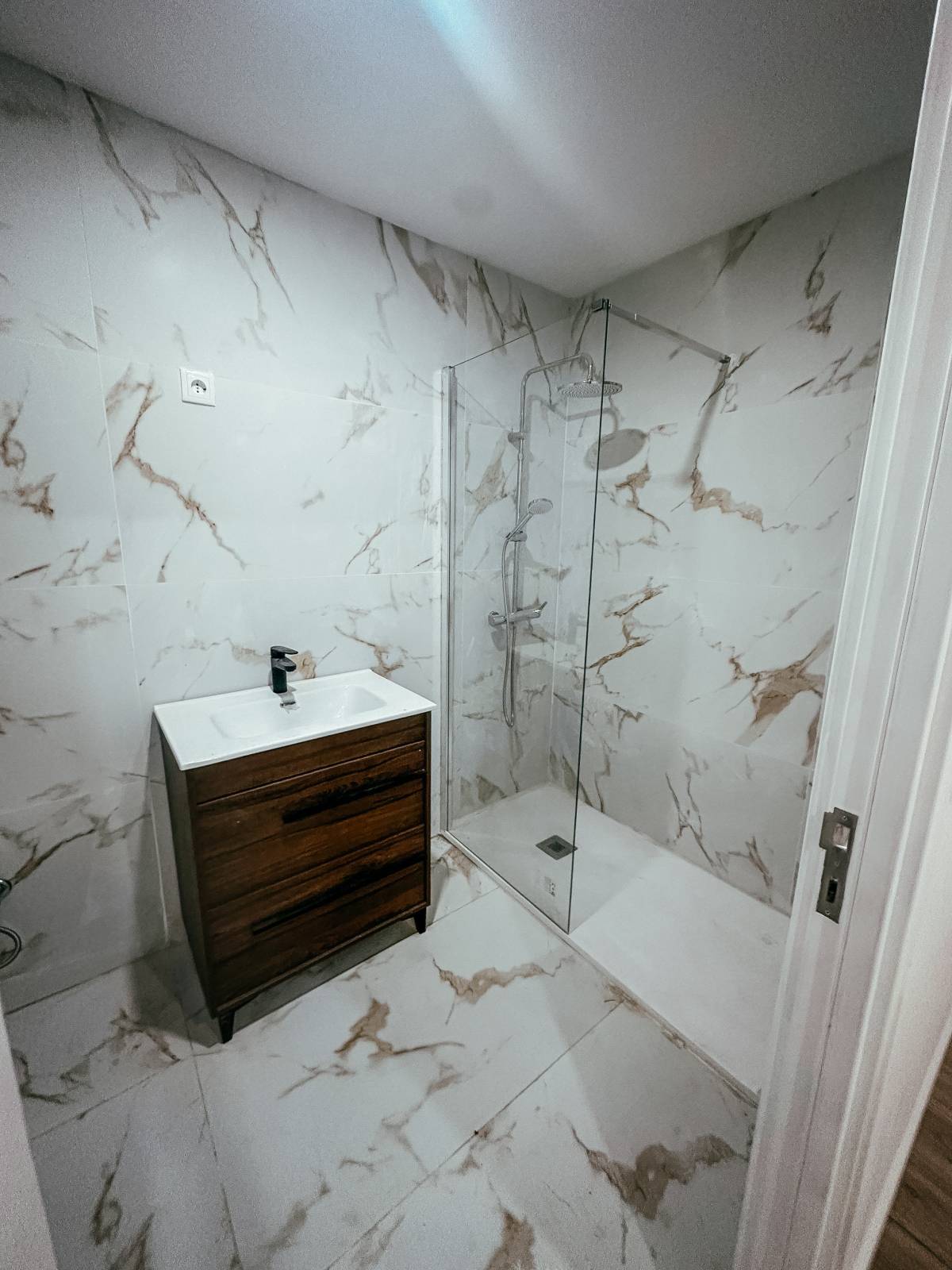Smooth Profile - Gondomar - Teppich verlegen