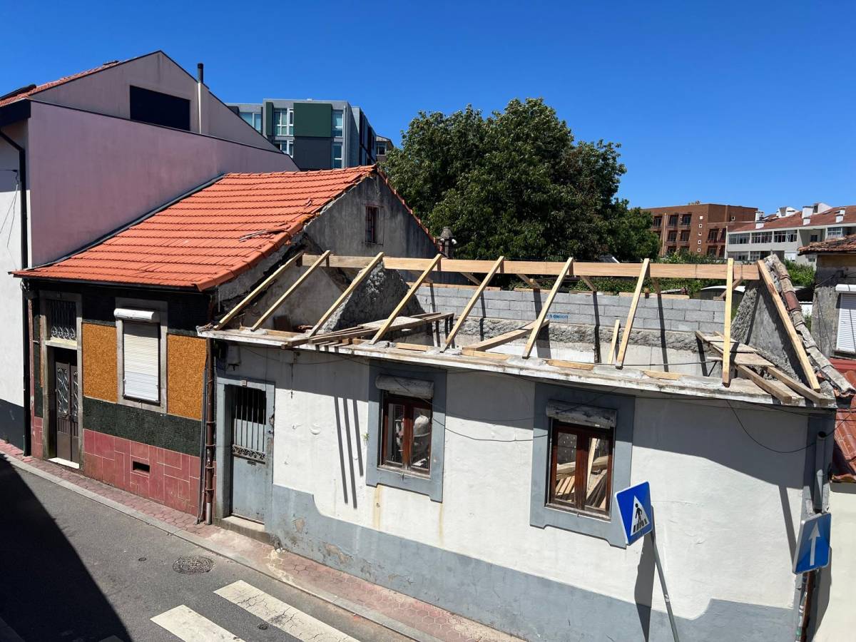 SCRUZ - Porto - Instalación de tuberías de fontanería
