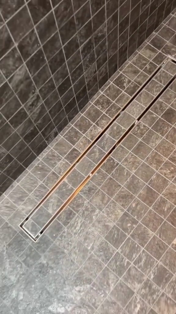 Tile setter Vanzella - Figueira da Foz - Carpet Installation