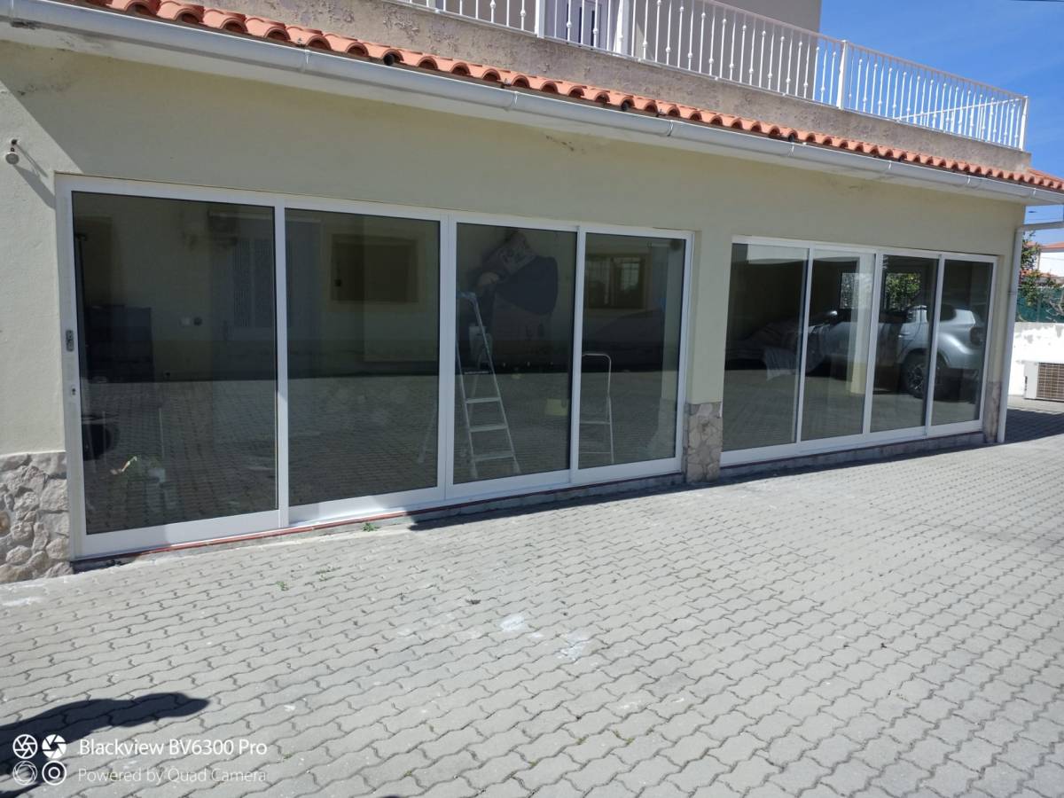 DF Serviços - Peniche - Construção de Parede Interior