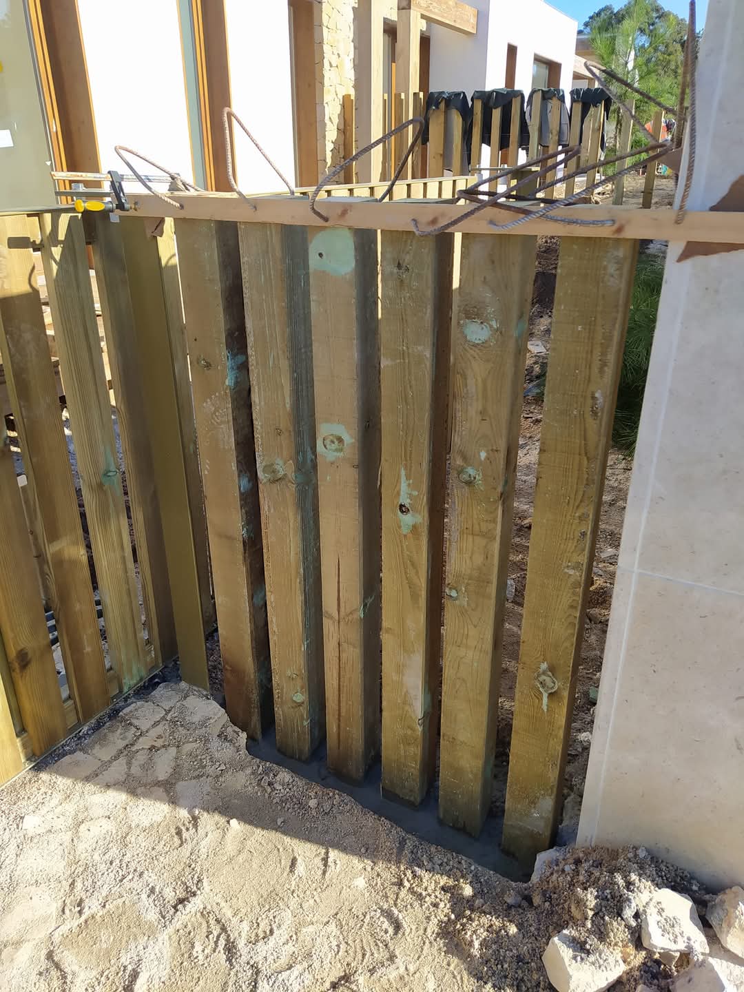 Philip Marquezinho - Torres Vedras - Fence Installation