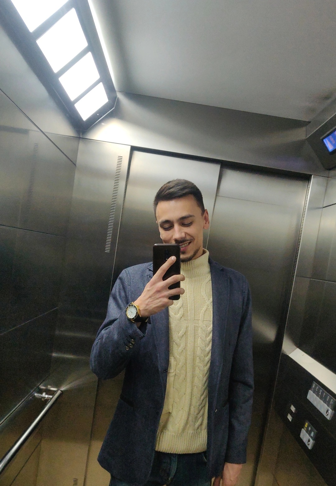 Hugo Miguel Pinheiro - Vila Franca de Xira - Cabinet Refacing