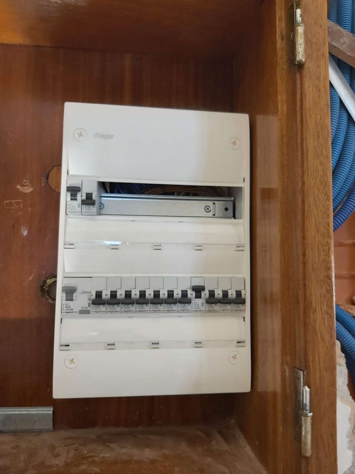 Marcio Silva - Amadora - Circuit Breaker Panel or Fuse Box Repair