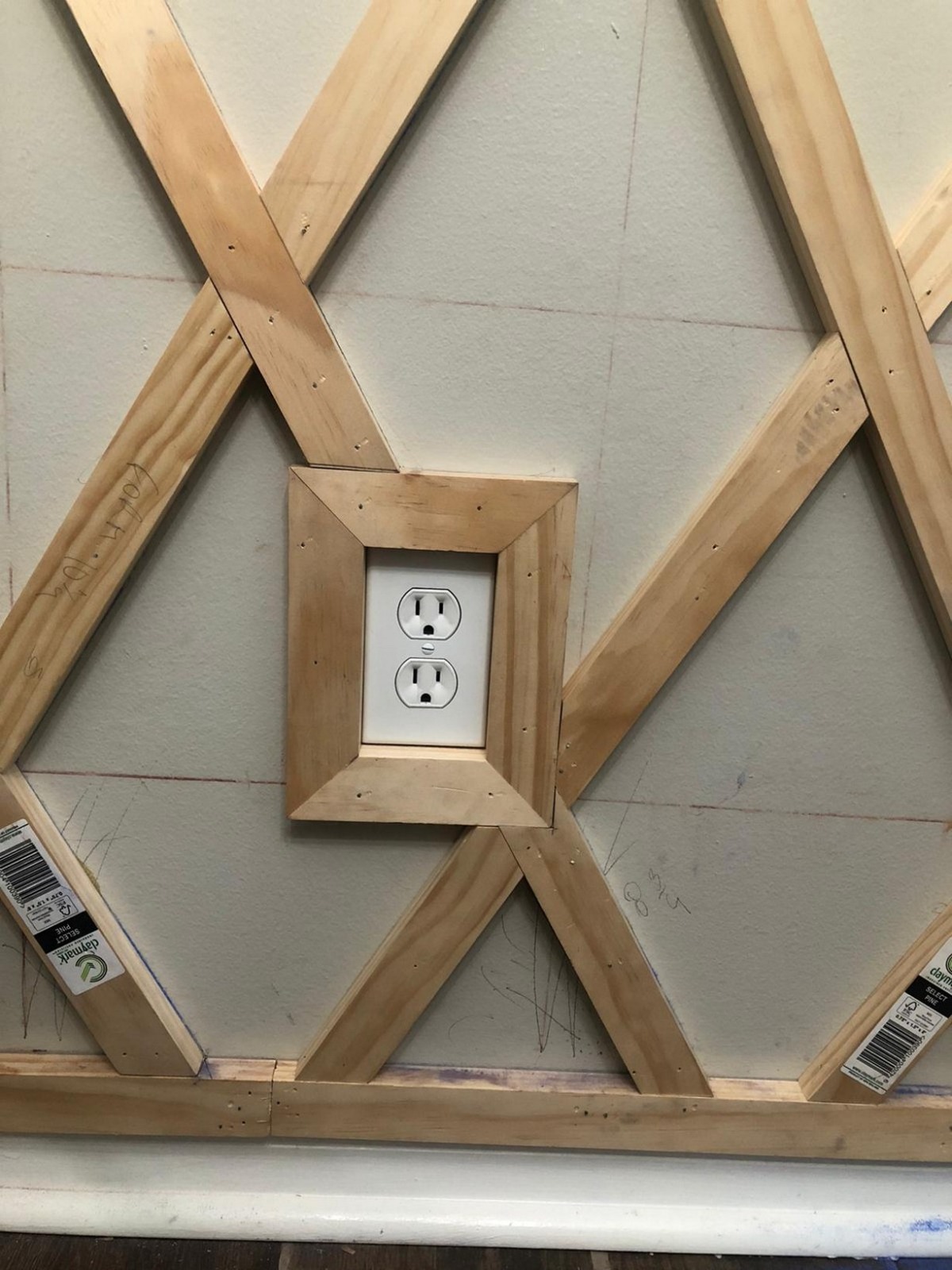 Lupo Carpentry - Braga - Instalación, reparación o eliminación de revestimientos
