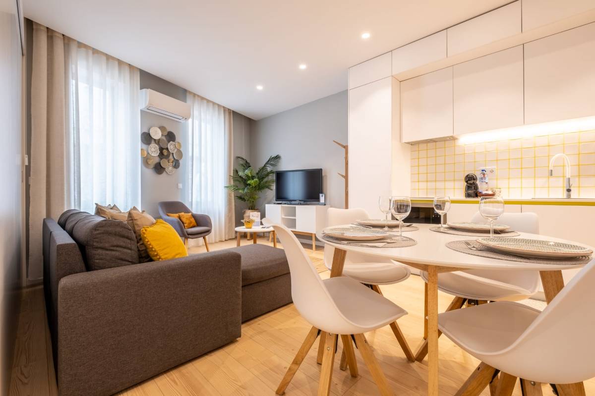 HomeSupport - Oliveira de Azeméis - Crib Assembly