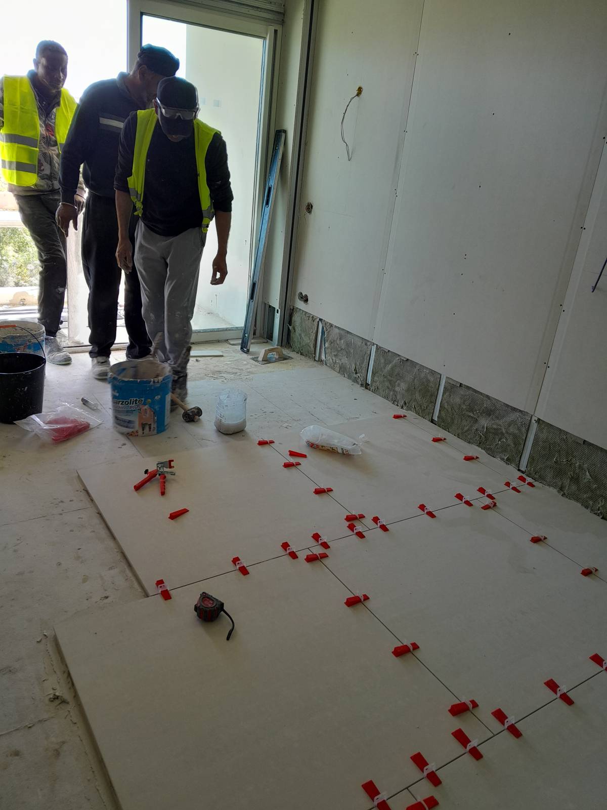 Nerbel Maiz Unipessoal Lda - Faro - Limpieza de ventanas