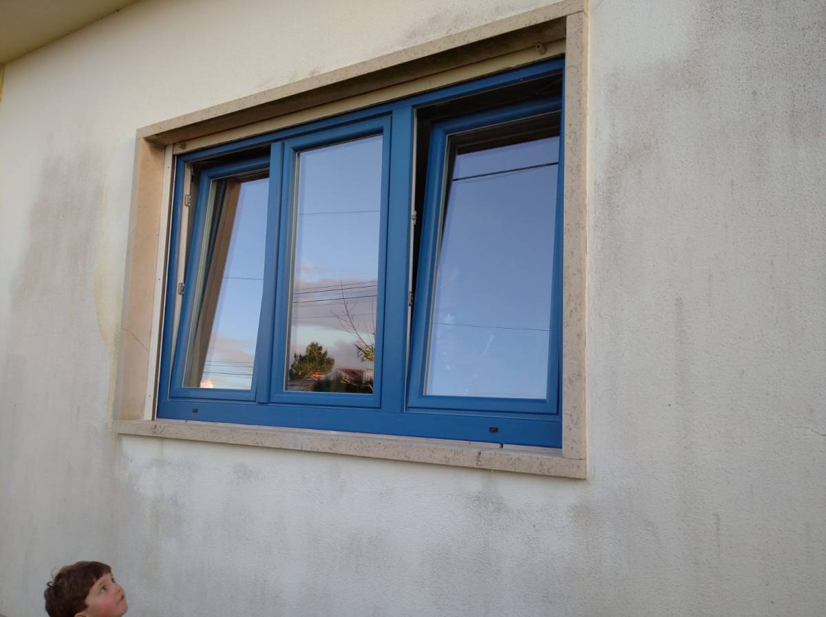 DF Serviços - Peniche - Remodelação de Quarto