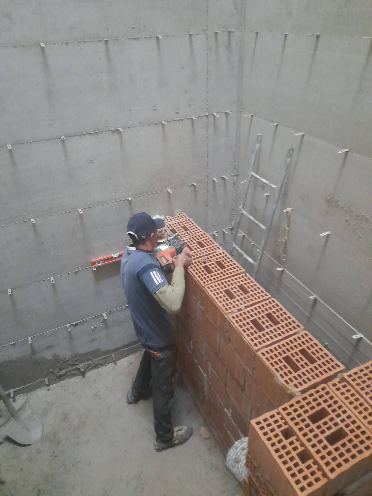 Audácia100fim - Construção civil - Vila Franca de Xira - Calfeutrage