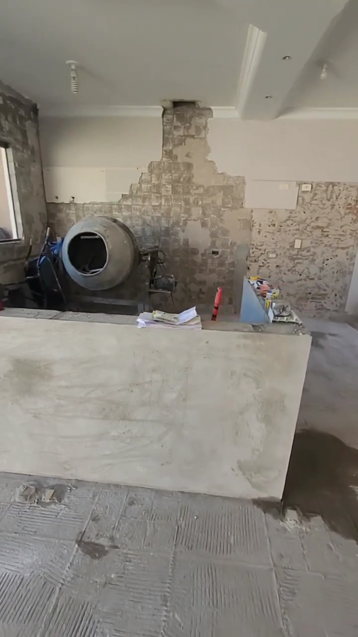 Tile setter Vanzella - Figueira da Foz - Vinyl or Linoleum Installation