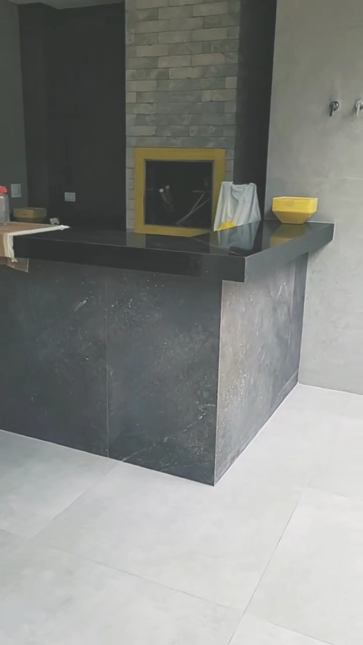 Tile setter Vanzella - Figueira da Foz - Floating Flooring Installation