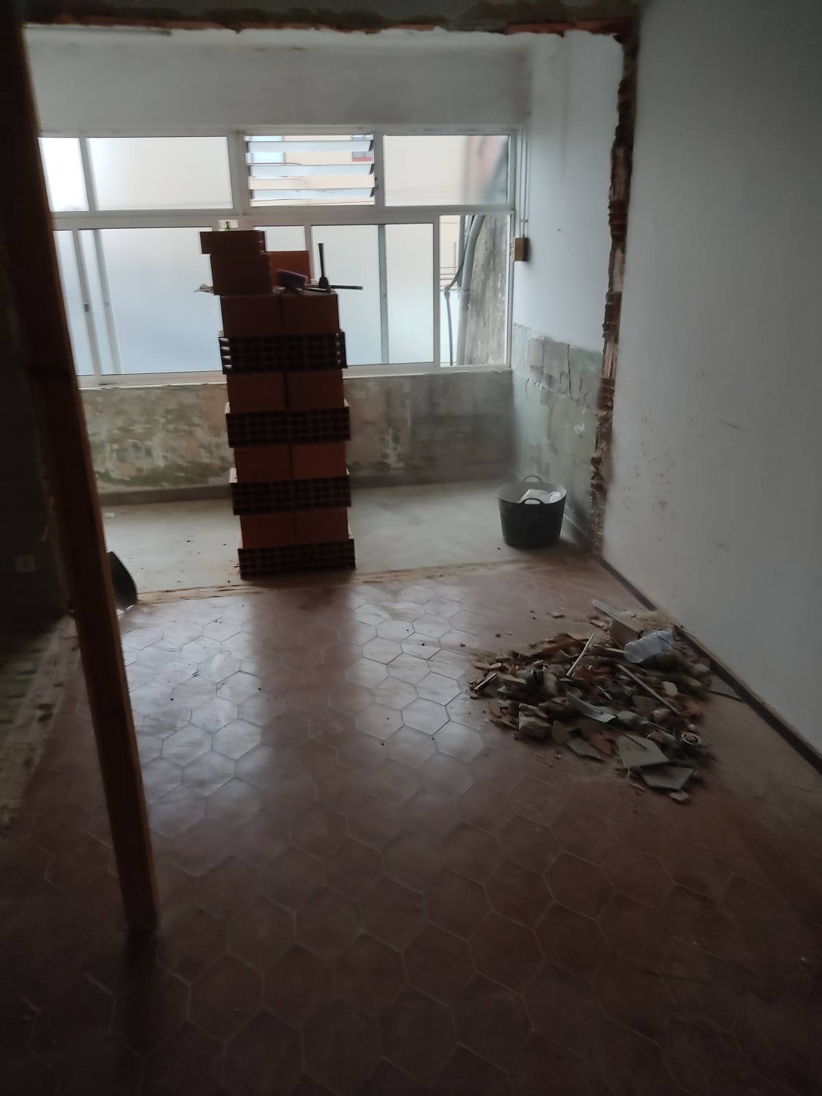 JP Remodelações - Porto - Instalação ou Substituição de Calhas