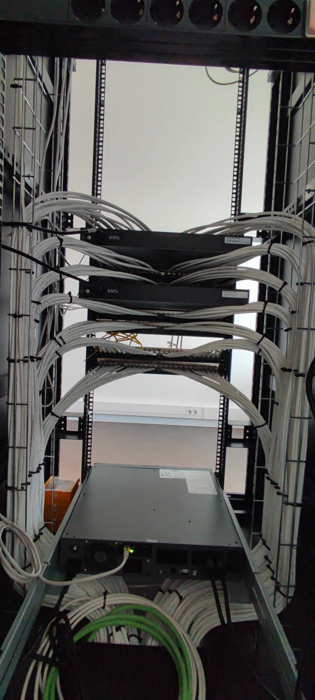 Cleiton - Lisboa - Telephone System Services